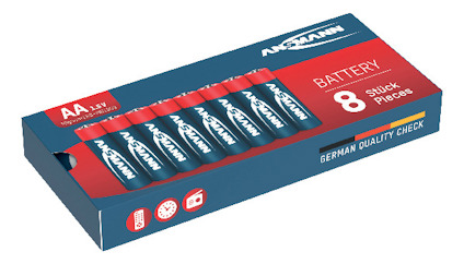 Förpackning med åtta AA-batterier märkt "ANSMANN BATTERY" och "GERMAN QUALITY CHECK".