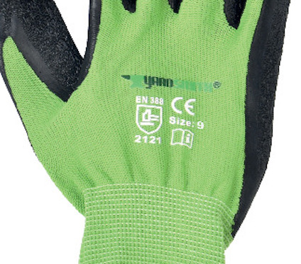 Grön arbetshandske med svart grepp. Text: "EN 388, CE, Size 9, 2121" och logo synligt på handryggen.