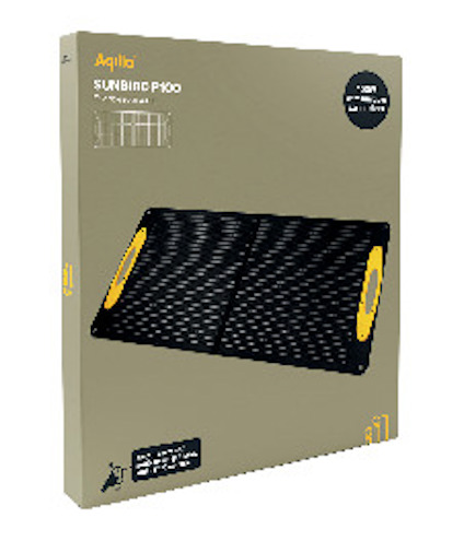 Förpackning för Aqila Sunbird P100 hopfällbar solpanel, 100W, med handtag och flera anslutningsmöjligheter.