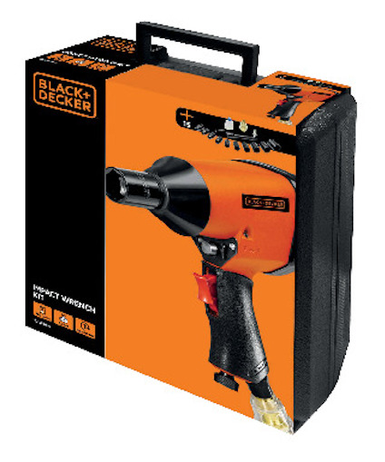 Förpackning innehållande en slagnyckelsats från Black+Decker, orangefärgad med svart handtag och tillbehörsvisning.