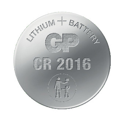 Litiumbatteri med texten "LITHIUM BATTERY GP CR 2016" och en ikon föreställande en vuxen och ett barn.