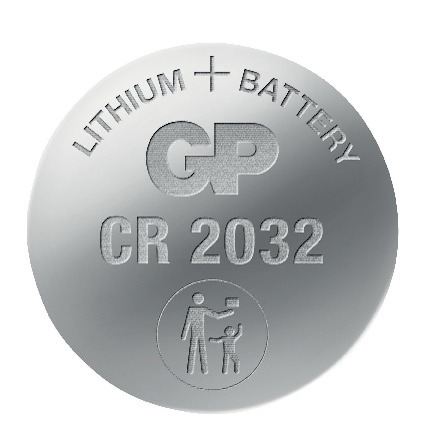 Silvrig litiumbatteri med texten "LITHIUM BATTERY GP CR 2032" och ett varningssymbol för att inte sväljas av barn.