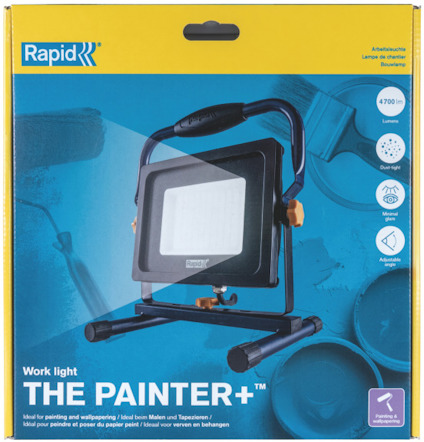 Arbetslampa "THE PAINTER+" från Rapid, 4700 lumen, belysningsförpackning med penslar och färghinkar i bakgrunden.